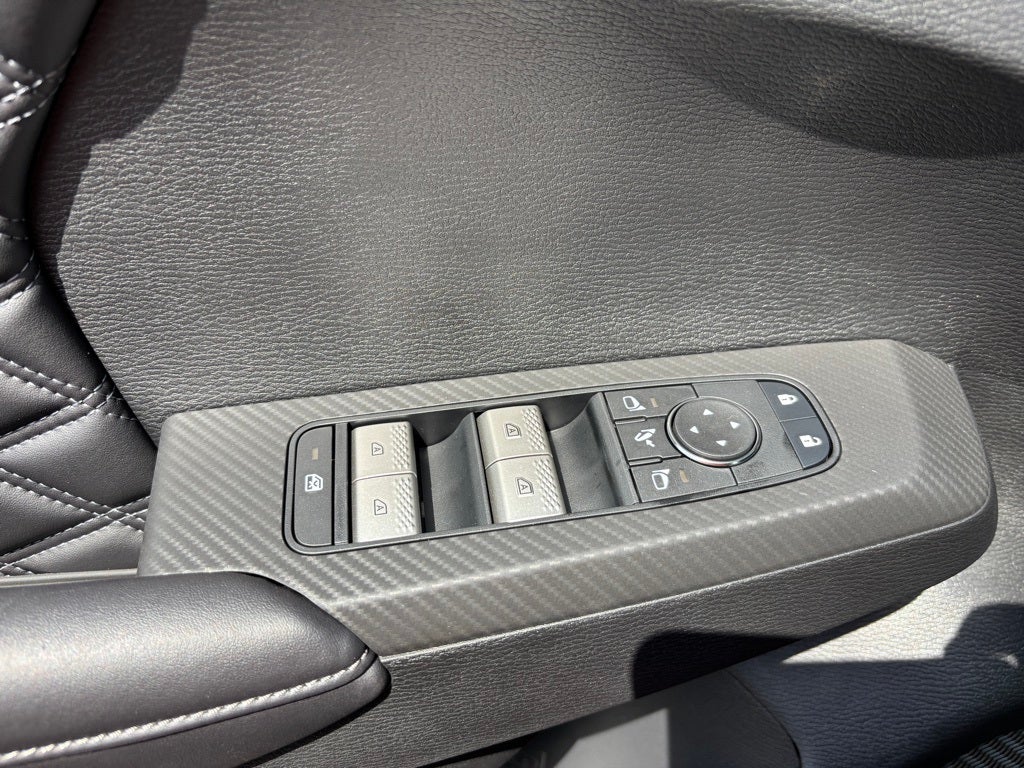 2025 Mitsubishi Outlander PHEV SEL