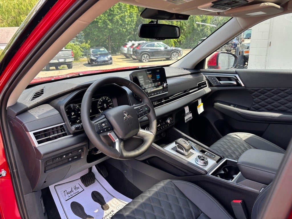 2025 Mitsubishi Outlander PHEV SEL