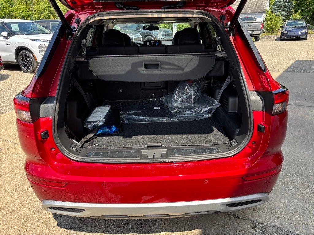 2025 Mitsubishi Outlander PHEV SEL