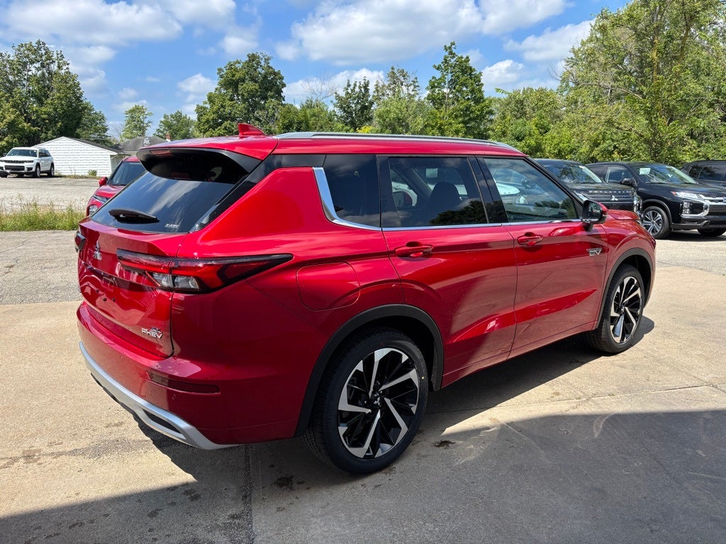2025 Mitsubishi Outlander PHEV SEL
