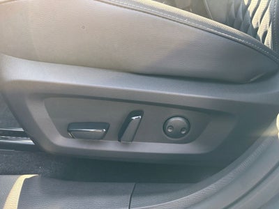2026 Mitsubishi Outlander PHEV SEL
