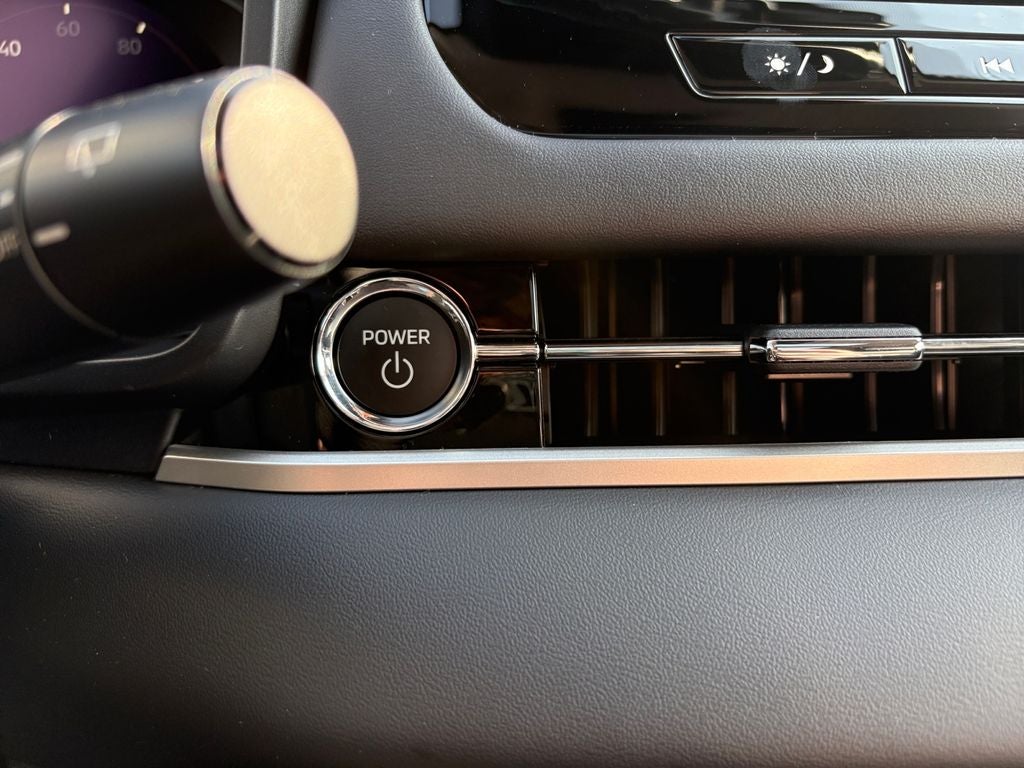 2026 Mitsubishi Outlander PHEV SEL