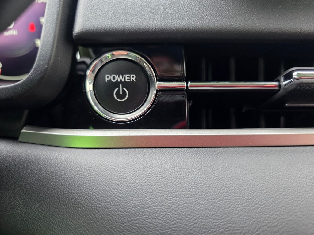 2025 Mitsubishi Outlander PHEV SEL