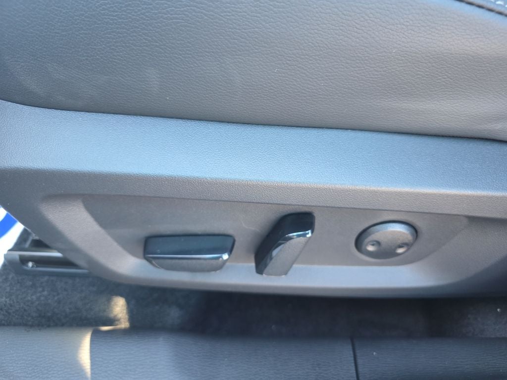 2026 Mitsubishi Outlander PHEV SEL