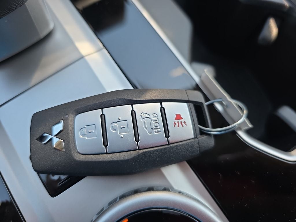 2026 Mitsubishi Outlander PHEV SEL